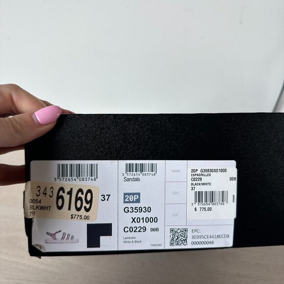 Chanel Bicolor CC Ankle Strap Espadrille Sandals Sz 37 Chain On Straps Black/Whi - Picture 3 of 15